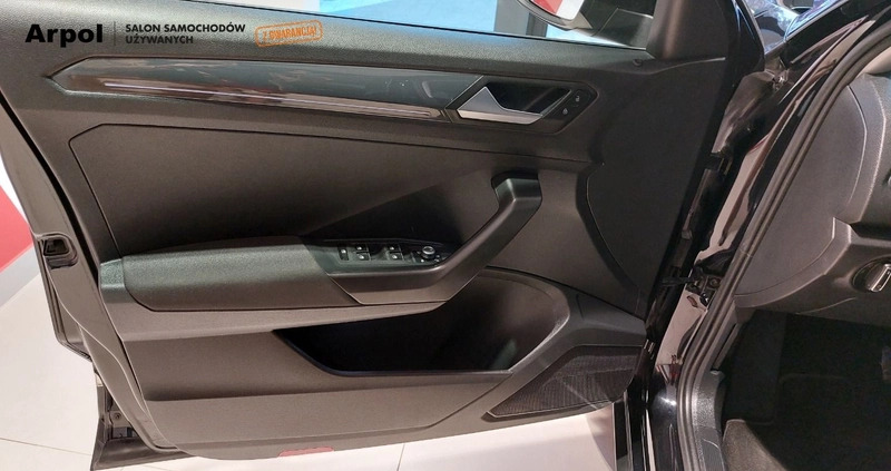 Volkswagen T-Roc cena 124900 przebieg: 63020, rok produkcji 2019 z Tyczyn małe 562